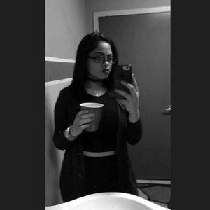 Meet your Posher, Dalia